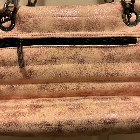 Think Royln NWT Pink w/ Rosegold Shoulder Bag - Picture 2 of 12